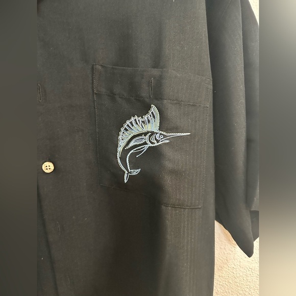 Weekender Shirt Embroidered Swordfish Button Up Black Mens M - Picture 2 of 5